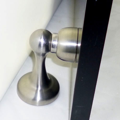 304 stainless steel beauty waist door suction ground suction magnetic suction bedroom anti-collision door top door touch bathroom hardware