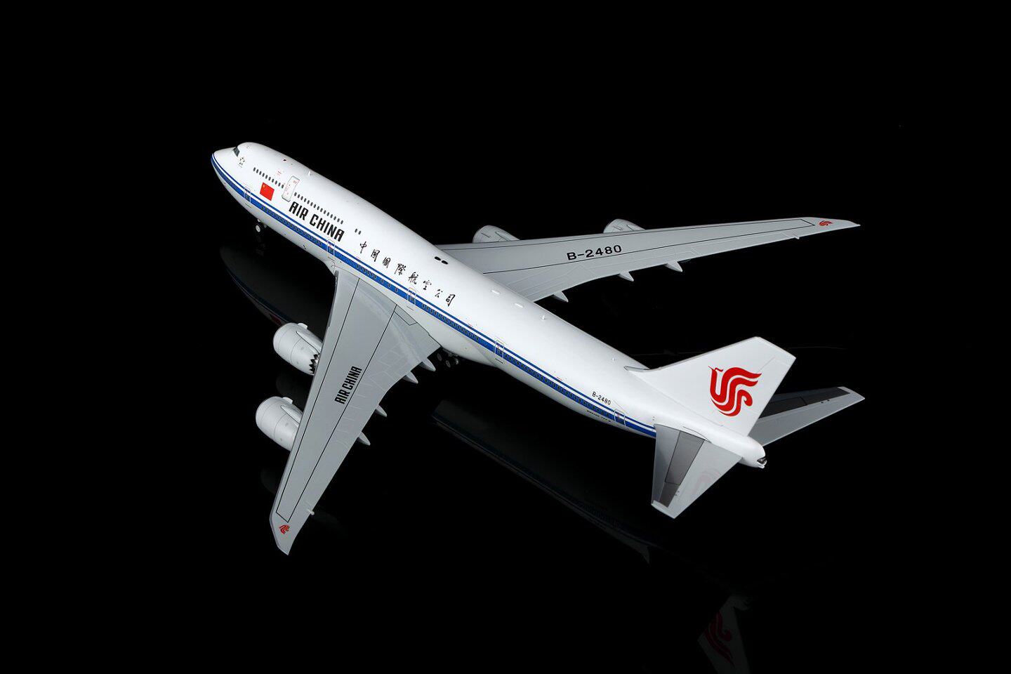 JC Wings 1:200合金飞机模型中国国际航空B747-8I 标准机翼版本收藏展示