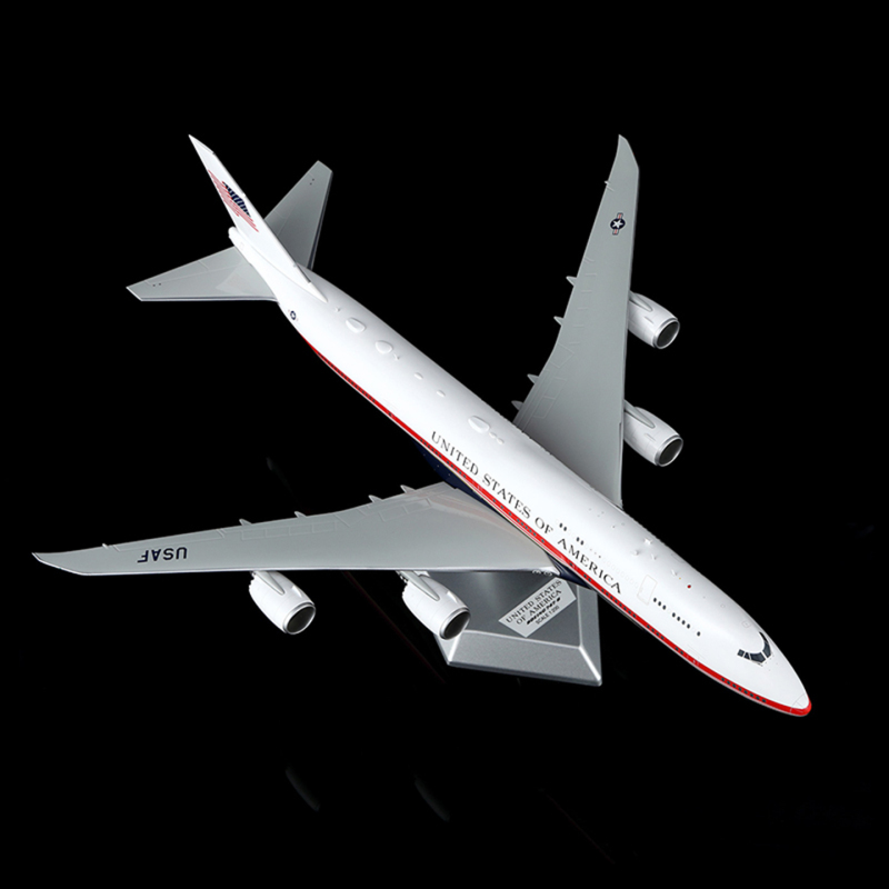 Sq Wings 1:200 Alloy Airplane Model U.S. Air Force One Boeing B747-8 31000