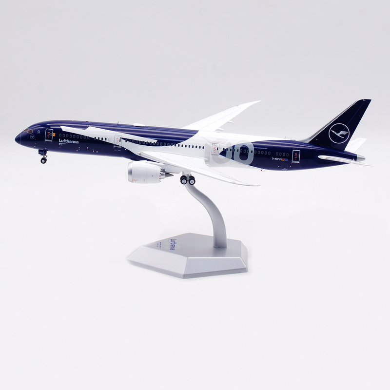 Sq Wings 1:200 Alloy Airplane Model Lufthansa B787-9 D-Abpu 100Th Anniversary