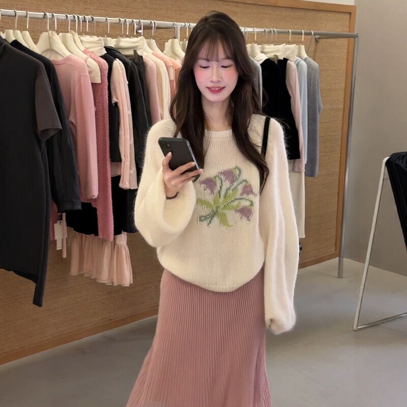 Gentle and Lazy Style Floral Jacquard Round Neck Sweater for Women, New Autumn Style Sweet Style Long-Sleeved Loose Knitted Sweater Top Gentle and Lazy Style Floral Jacquard Round Neck Sweater for Women, New Autumn Style Sweet Style Long-Sleeved Loose Knitted Sweater Top
