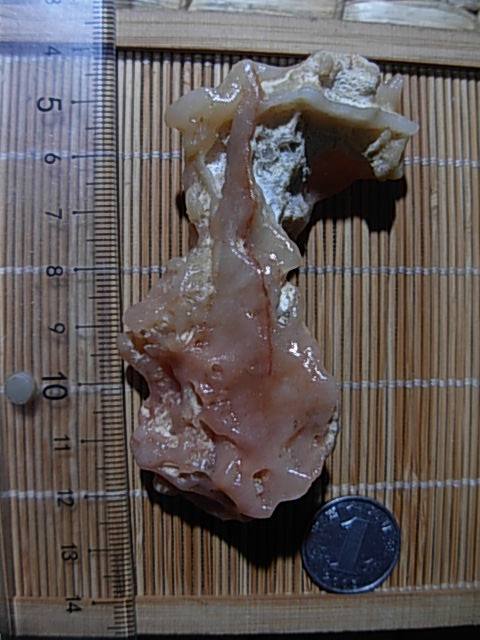 Pure natural Alxa Gobi windstone original stone pictographic stone modeling landscape stone fish tank stone