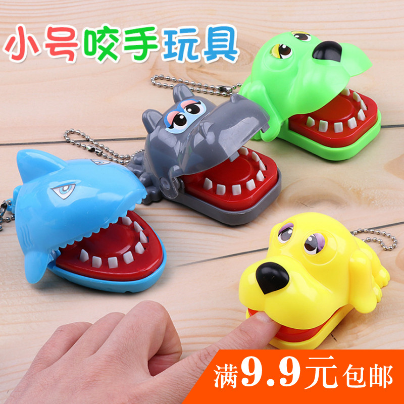 Biting crocodile bites fingers small toy small toy small number bite Shark Child Whole New Peculiar Toy Gift