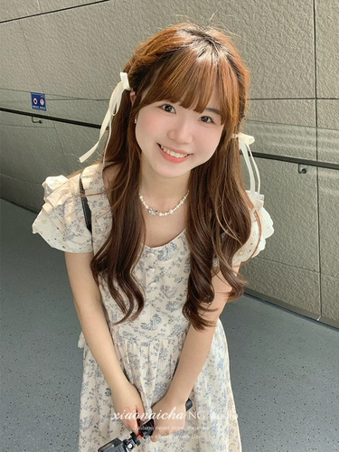 Маленькая женская юбка с летающими рукавами и цветочным принтом во французском стиле ретро, ​​лето 2025, новая тонкая длинная юбка с тонкой талией