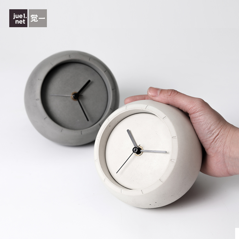 Chueiyi clear water concrete simple personality desk clock Creative jewelry Desktop household storage cement silent desk clock
