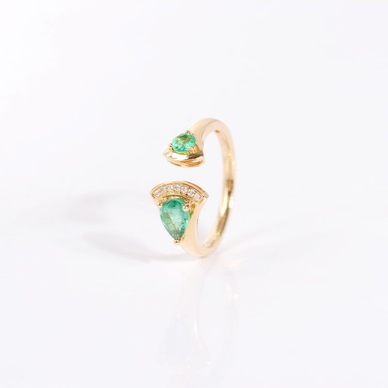 Handsome Jewelry Drop Shaped Ancestral Mother Green Ring 18K Gold Studded Diamond Opening Ring Red Gem Female Ring