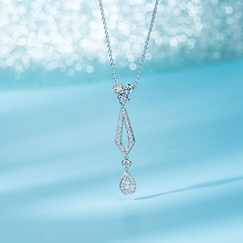 Junhuang jewelry 18K white gold diamond necklace long tassel water drop diamond pendant fashion generous clavicle chain