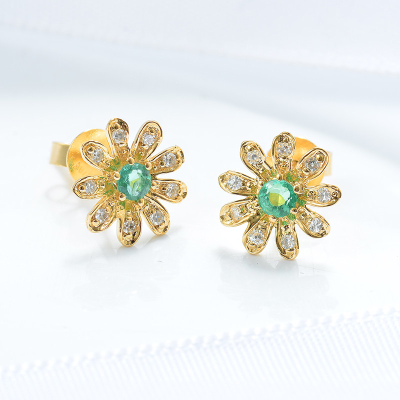 Handsome jewels ruby 18K platinum diamond earrings Zum green Sapphire Daisy Earrings the Korean version of the earrings