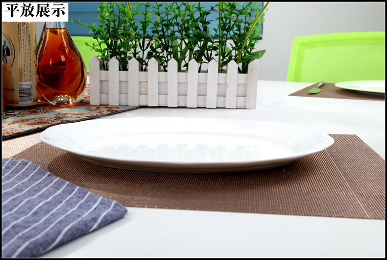 Yipin Tang Jiayong fish ipads porcelain plate 12 inch ceramic oval platter contracted and pure white fish dishes