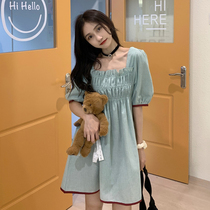 Contrast bubble sleeve doll skirt 2021 spring new green plaid square collar French niche dress women