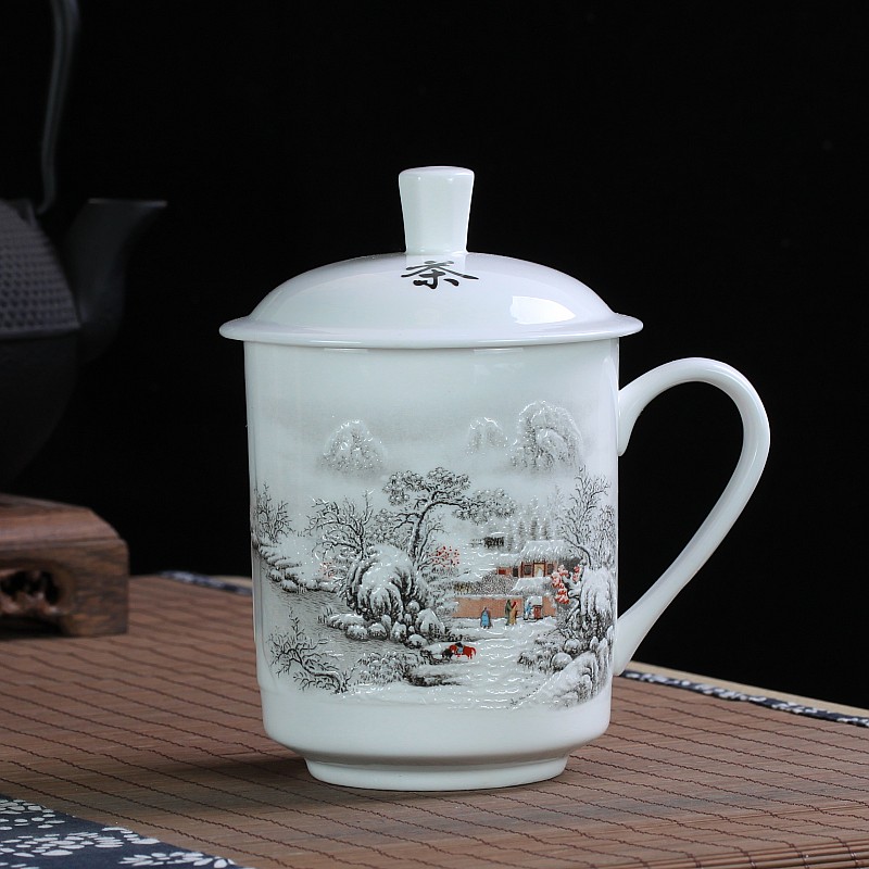 Jingdezhen ceramics cup with cover office meeting gift ipads China cup blue and white porcelain cup can be customized design and color