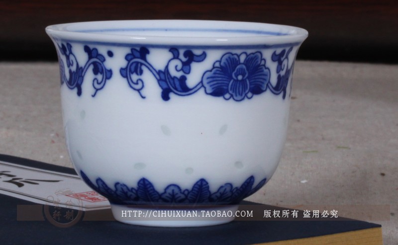 Jingdezhen porcelain and exquisite porcelain ceramic cups little glass liquor cup porcelain cups ceramic cup
