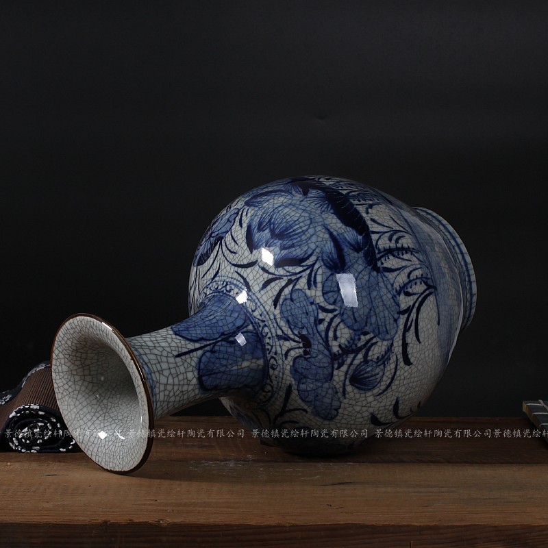 Jingdezhen ceramics vase antique piece of crack of the reward bottle classical modern home act the role ofing is tasted furnishing articles in the living room
