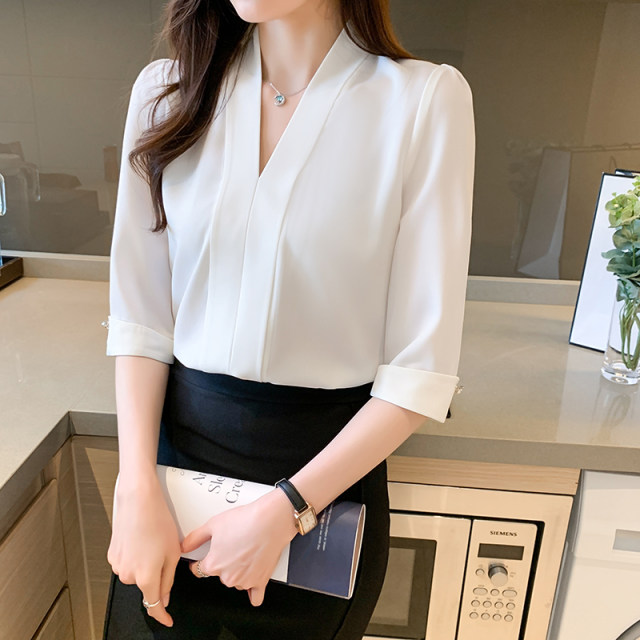 White chiffon shirt women's design sense niche professional shirt summer new high-end mid-sleeve v-neck top