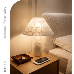 French-Style Vintage Creative Shell-Shaped Solid Wood Table Lamp for Bedroom, Study, and Living Room, Cream-Style Ambiance Table Lamp