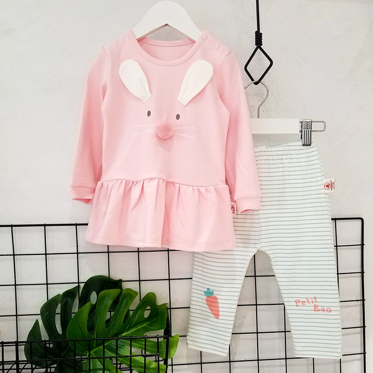 Clearance spring and autumn girls' cotton long-sleeved trousers homewear suit baby shoulder buckle two-piece children's bottoming coat