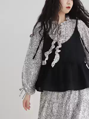 Happy retro lace cotton and linen cake sold in limited quantities in the fine universe Short small suspender top outer wear