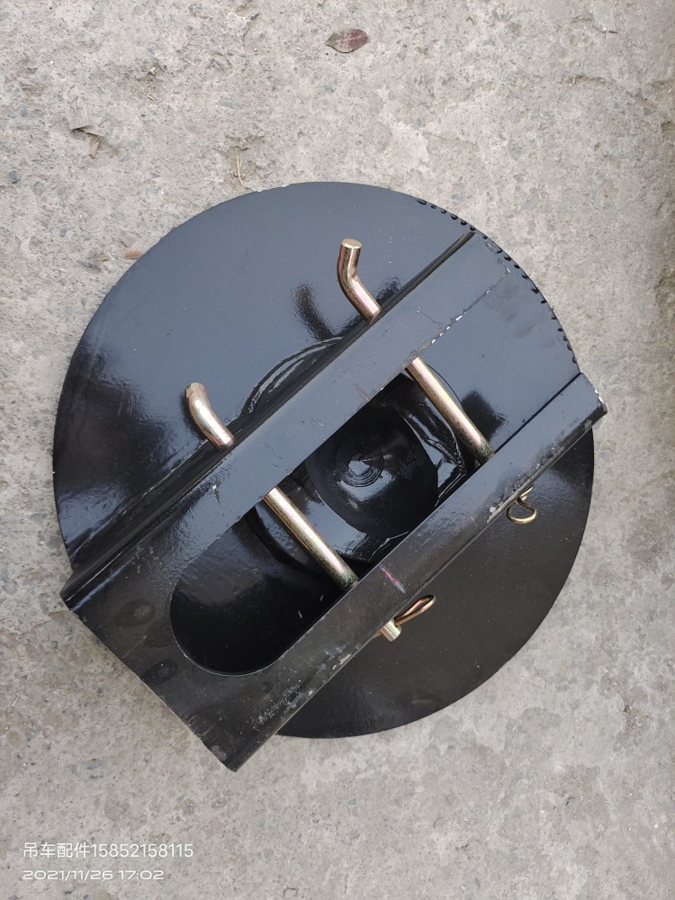 Three-one-hanging car accessories three-50 ton-foot-pan footboards to support iron shoes