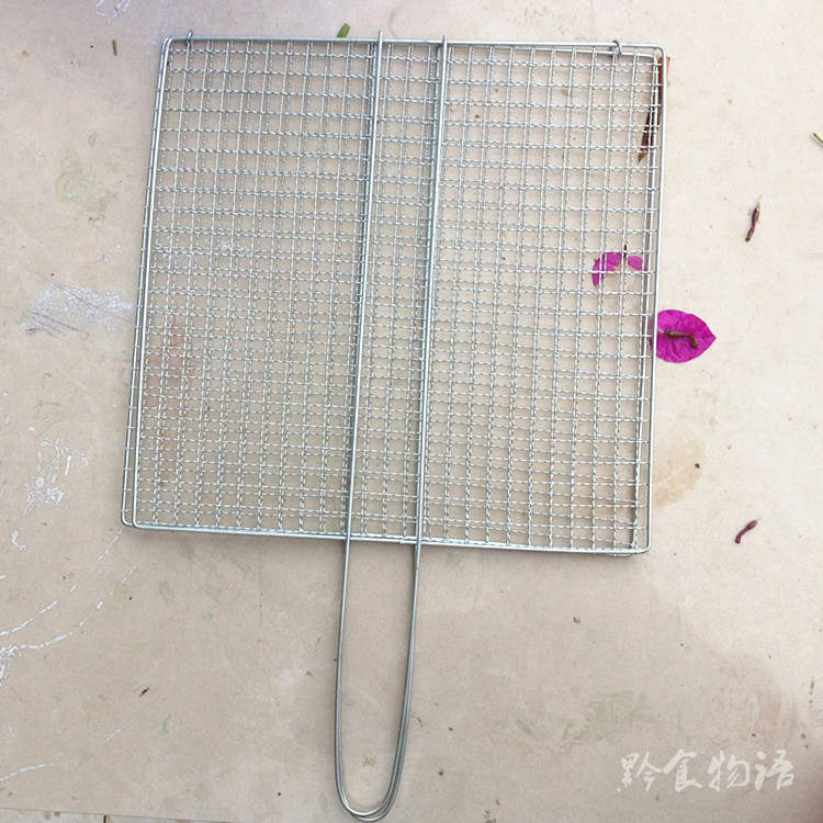 Guizhou BBQ board grill grill picnic utensils with handle barbecue mesh and 2