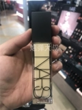 Nars, легкий и тонкий тональный крем для сухой кожи, долговременный эффект, естественное освещение, контроль жирного блеска