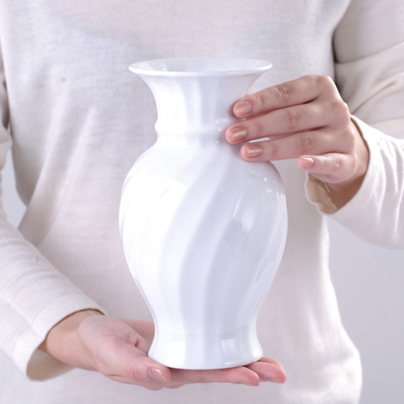 ����õ��ŷʽ��ɫ��ƿ�ڼ�