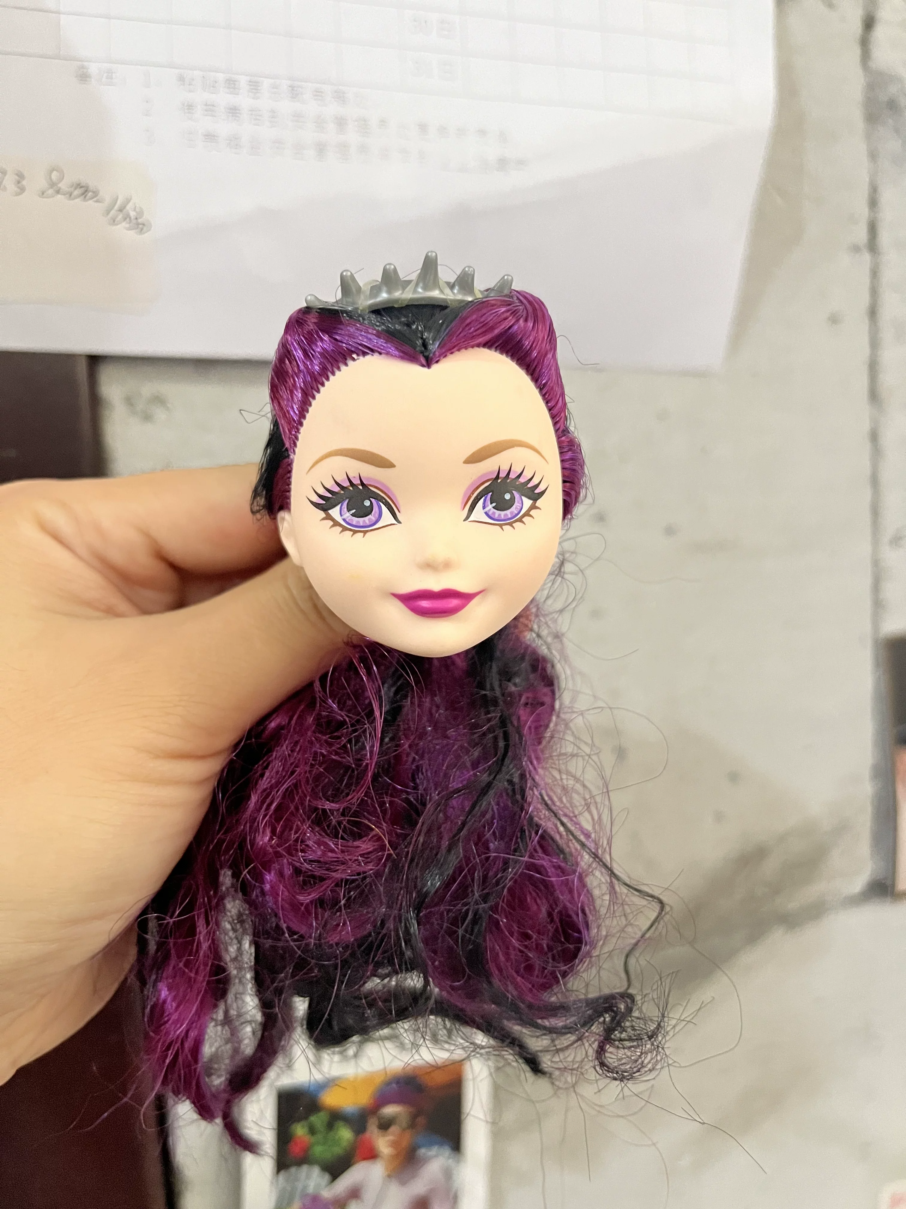 Натуральная крупнооптовая Гонконг Monster High школьная сказка эльф высшая школа голова младенца с макияжем голова младенца с множеством стилей постоянно обновляется