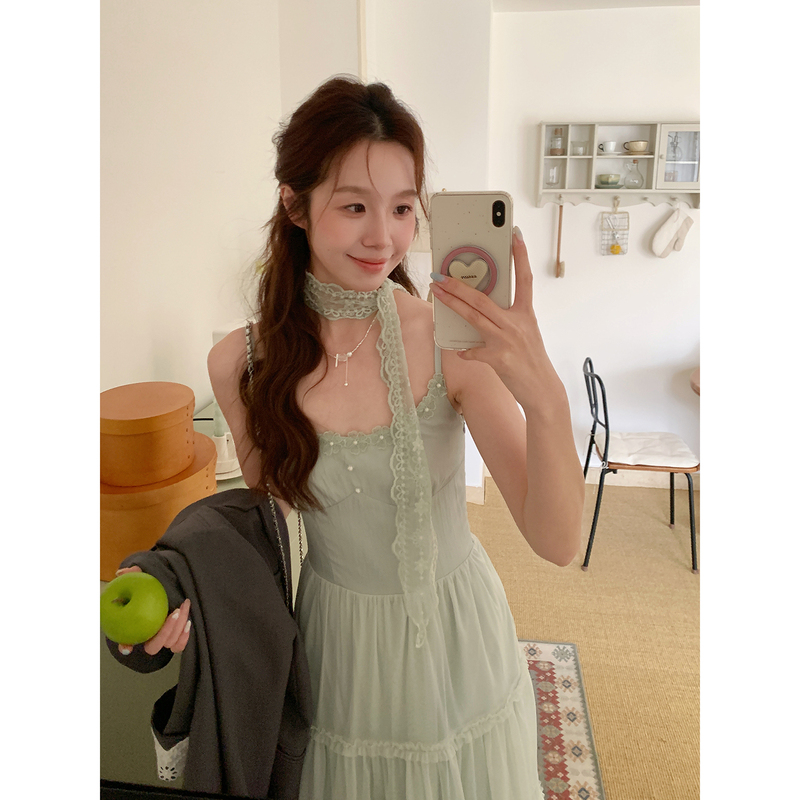 Even Yiwen [Light Oxygen Soft Light] Korean-Style High-Intelligence Gentle Vacation-Style Spaghetti Strap Dress with Three-Dimensional Floral Long Dress