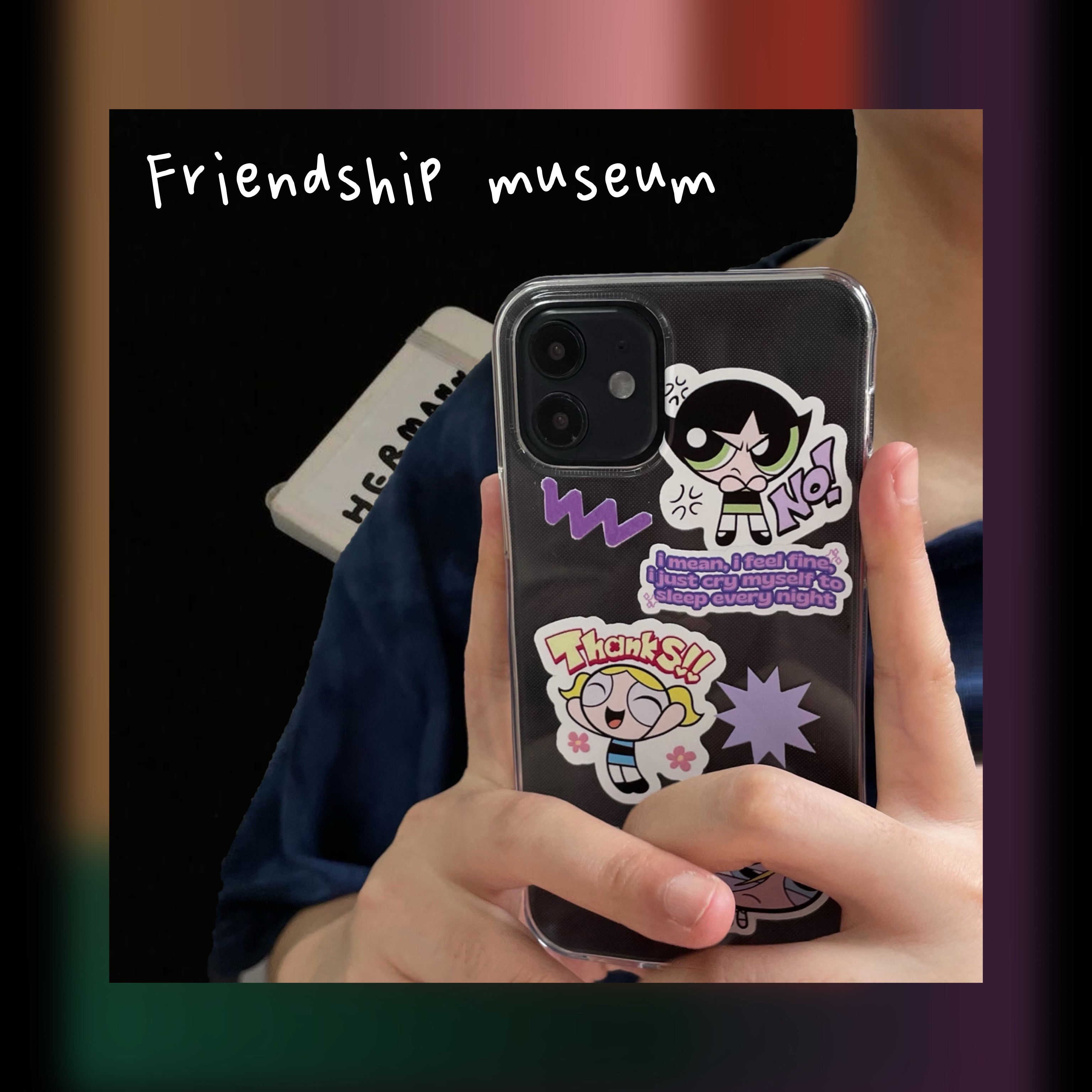 Friendship Museum Yang Beyond the same Little policewoman applies iphone12 Apple 13promax mobile phone soft shell 14 