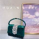 Темно -зеленая квадратная коробка 18*7*12