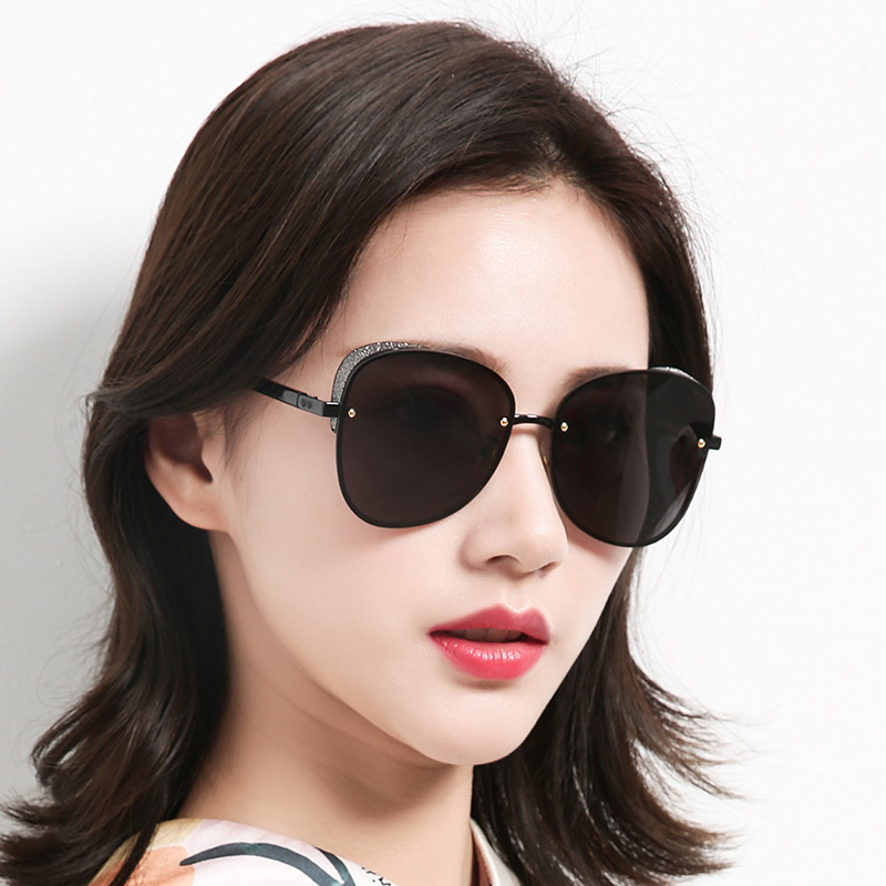 2021 New sunglasses female polar shade sunglasses driving sun protection sunglasses female anti-UV star