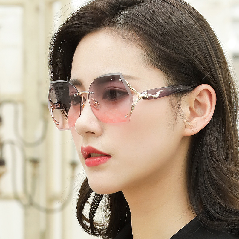 Lady no frame cutting edge sunglasses 2021 new elegant ladies sunglasses anti UV glasses fashion Korean version tide