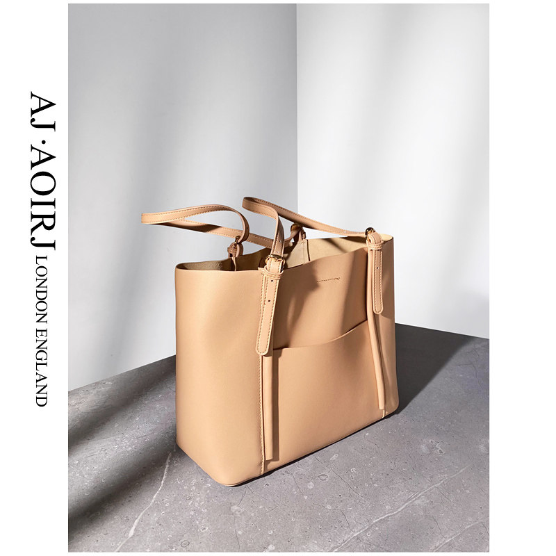 (British small AJ AOIRJ) cowhide tote bag 2022 new large bag commuter shoulder bag female large capacity