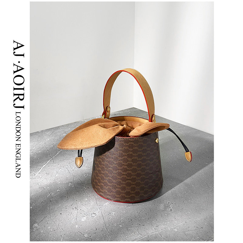 British small AJ AOIRJ niche design retro bucket bag portable presbyen cylinder bag personalized shoulder messenger bag