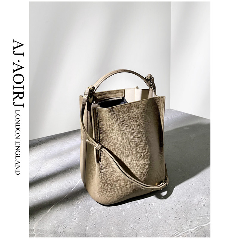 (AJ AOIRJ) British niche leather bucket bag large capacity shoulder crossbody ladies commuter bag