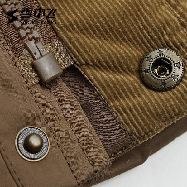 反季好价 雪中飞 90%白鸭绒 牛角扣 600蓬 男式连帽羽绒服 天猫优惠券折后￥139包邮（￥259-120）3色可选