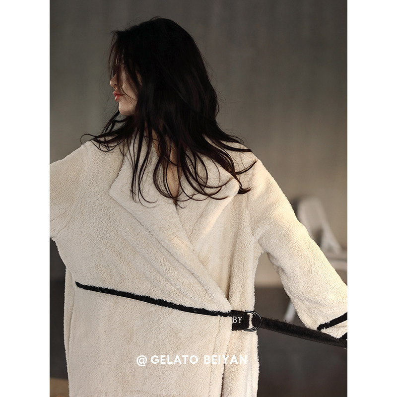 Beyan (star in the same section) Coral Fleece Pyjamas Woman Autumn Winter Thickened SEXY PYJAMAS WOMAN FLANNEL SUEDE HOME