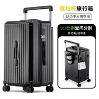 Качественный черный цвет — широкая тяга удобна в использовании [подстаканник + боковой крючок]