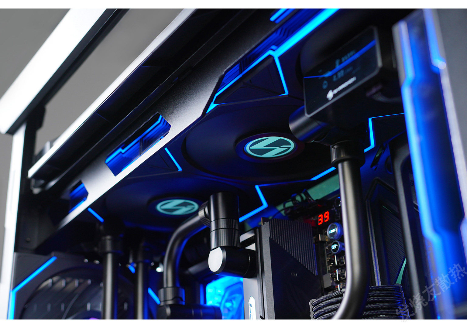 Шасси питания вентилятор комплект поставки  发烧友水冷|rog创世神701机箱 金属硬管ek水冷方案 cpu显卡散热 Ekwb