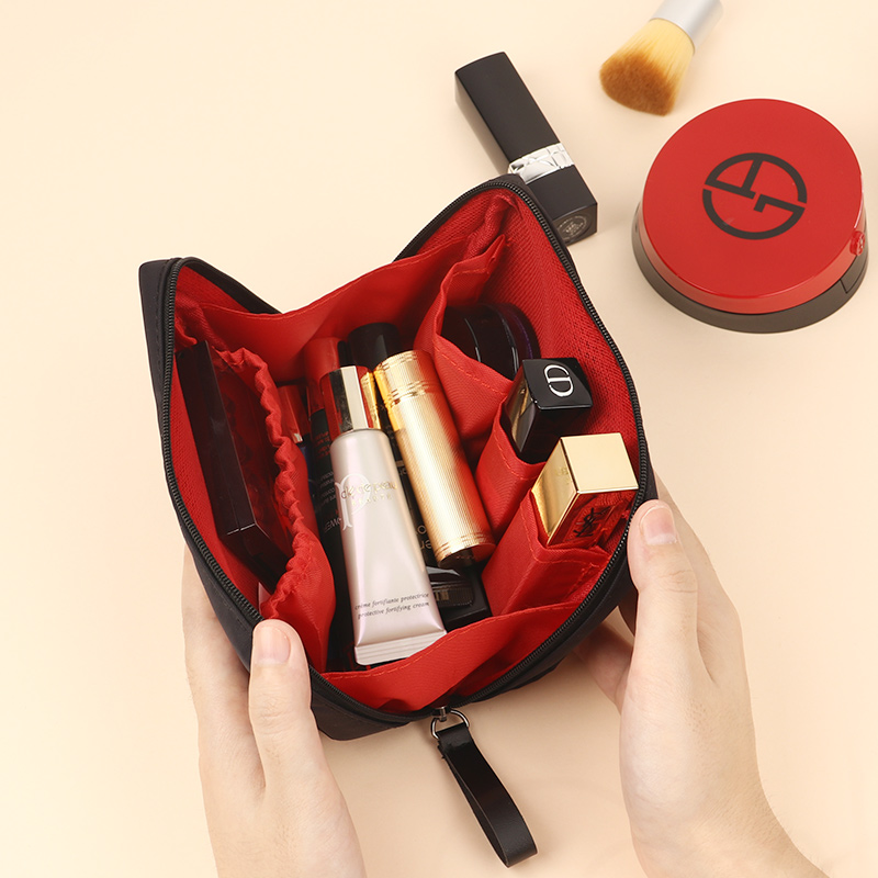 Carry-on Makeup Bag Small Number Portable Lipstick Red Collection Bag Waterproof Large Capacity Woman Mini Mini Wash Makeup Bag Han