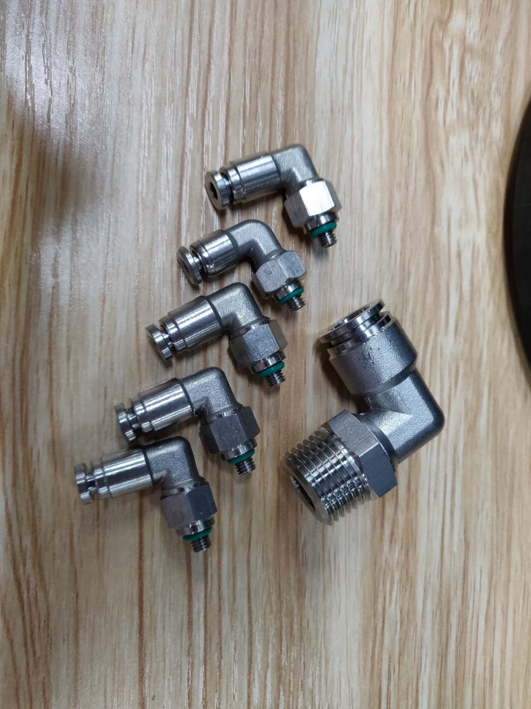 304 stainless steel right angle quick insertion quick gas pipe joint PL8-02 high strength corrosion resistant gas nozzle external tooth elbow