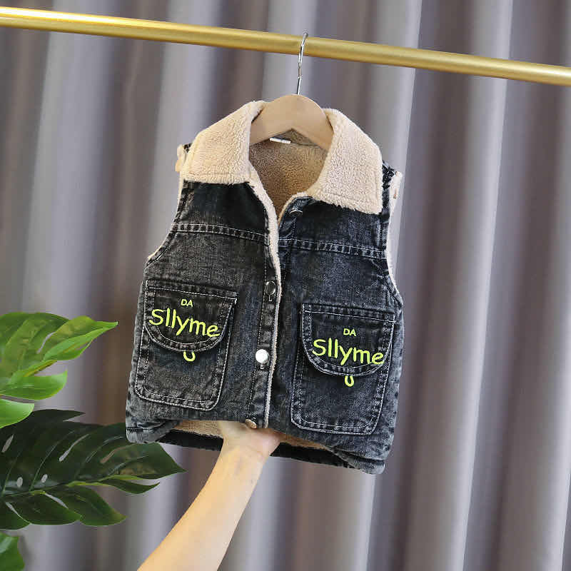 Boys autumn and winter denim vest 2022 new Western style baby plus velvet vest sleeveless jacket boy vest outside