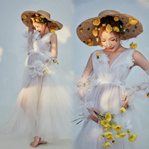605 pregnant women Photo clothing rental white yarn son Little Qing New fairy Fairy Skirt art Photographic clothes for real photography
