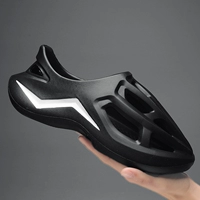 Черный (модная модель)