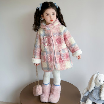 Girls' 2025 new autumn and winter clothes are stylish and fashionable