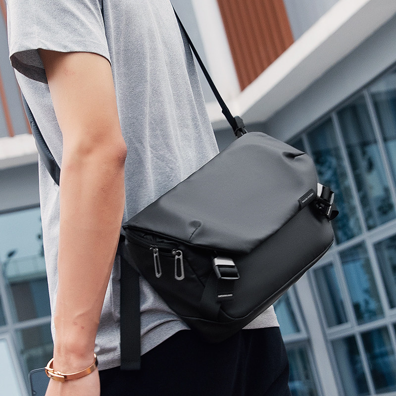Skew Satchel Men 2021 Summer Fall New Trend Single Shoulder Bag Bag Men's Large Capacity Mailbag Casual Little Satchel Bag