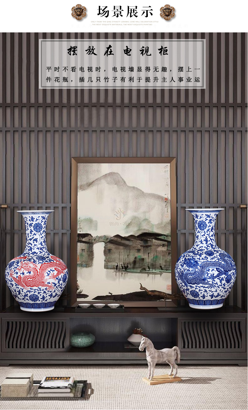 Jingdezhen ceramics imitation qianlong manual of large blue and white porcelain vase flower arranging Chinese sitting room adornment is placed