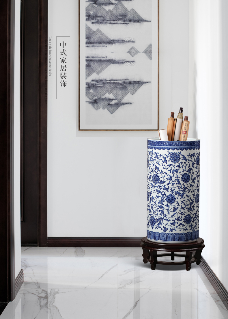 Jingdezhen ceramic painting and calligraphy scrolls cylinder large blue and white porcelain vase tube of the study of calligraphy and painting the sitting room be born home furnishing articles