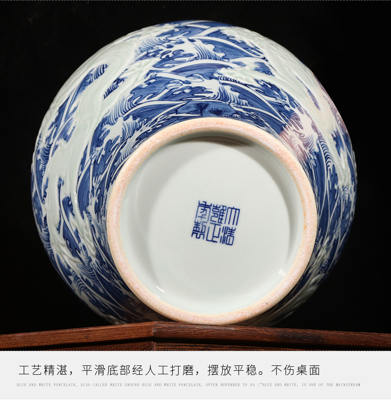 Jingdezhen ceramics imitation yongzheng hand carved dragon antique Chinese blue and white porcelain vase sitting room ark, furnishing articles