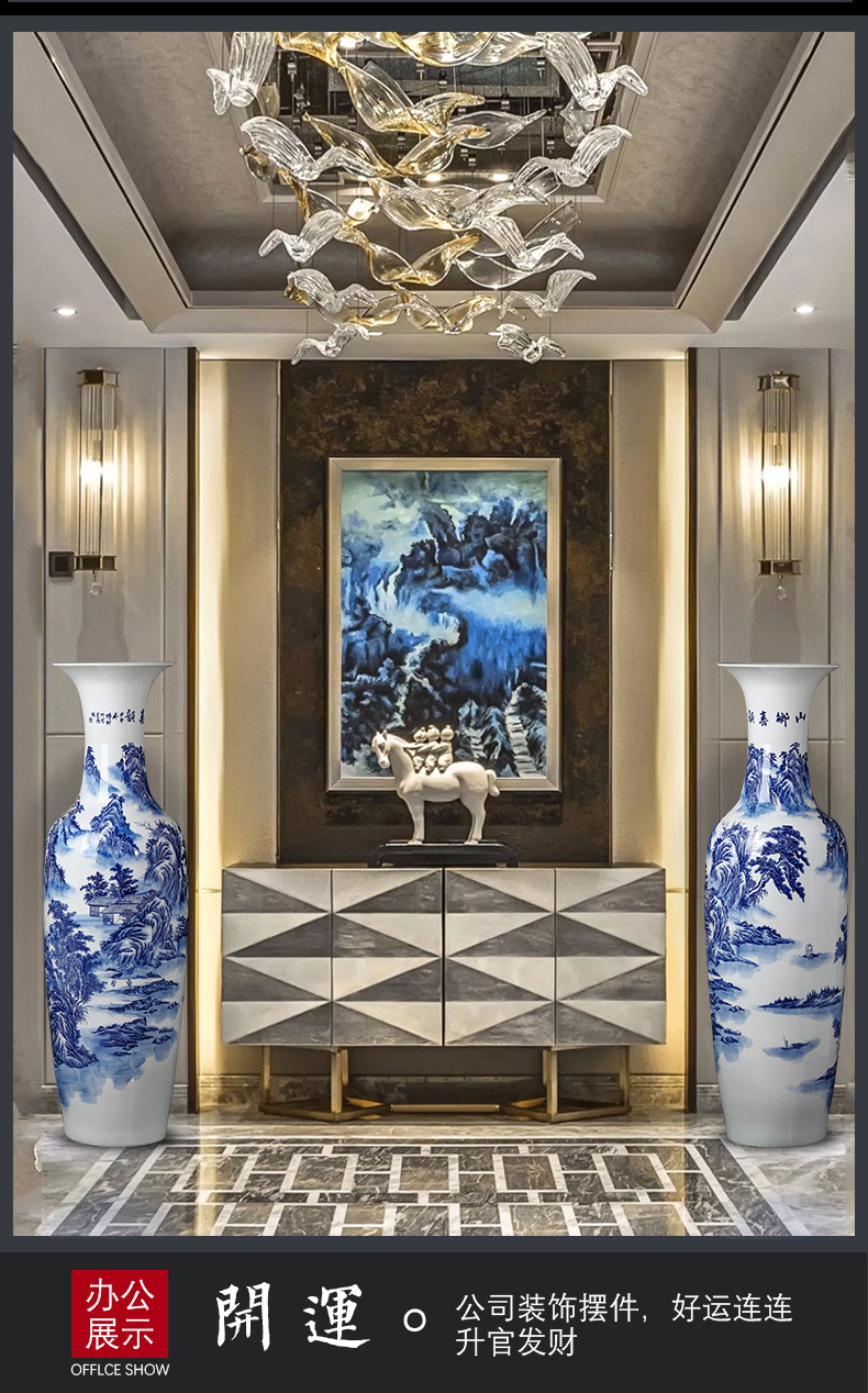 Jingdezhen ceramics landscape painting of large blue and white porcelain vase to heavy sitting room adornment is placed large hotel