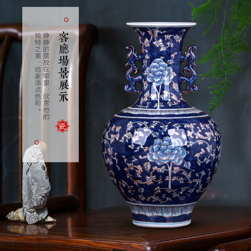 The Master of jingdezhen ceramics hand - made paint Chinese sitting room adornment is placed large blue and white porcelain vases, flower arrangement